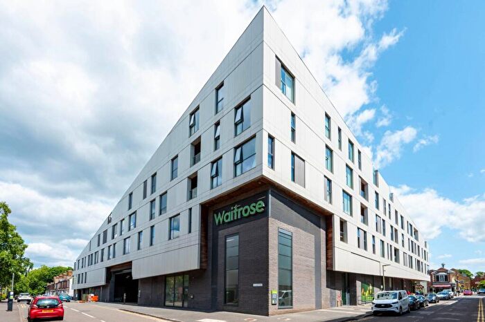 2 Bedroom Flat To Rent In Leapale Lane, Guildford, GU1