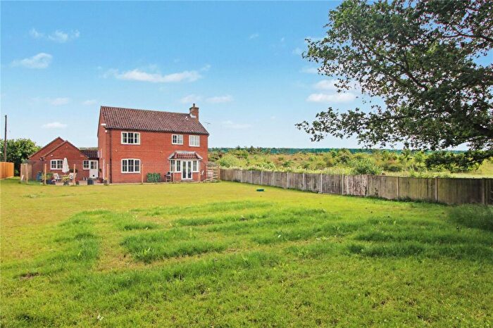 4 Bedroom Detached House For Sale In Plumstead Road, Thorpe End, Norwich, Norfolk, NR13