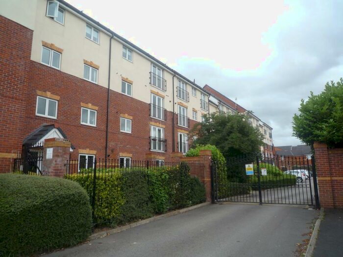 2 Bedroom Apartment To Rent In Apartment, Sandycroft Avenue, Manchester, M22