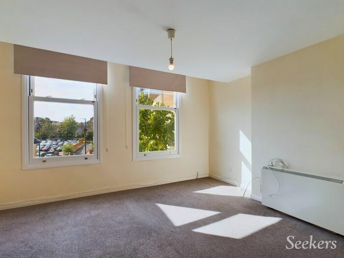 1 Bedroom Flat To Rent In Richard Watts Court, Holborn Lane, Chatham, ME4