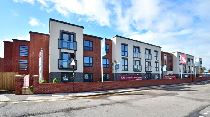 2 Bedroom Apartment For Sale In Silver Street, Kings Heath, Birmingham, West Midlands, B14
