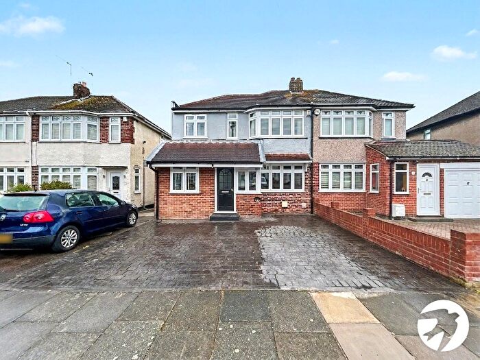 4 Bedroom Semi Detached House For Sale In Radnor Avenue, Welling, DA16