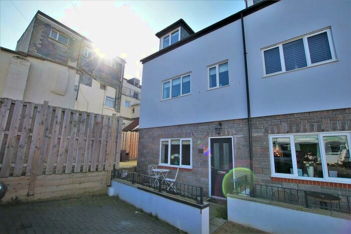 2 Bedroom Terraced House To Rent In Greenclose Mews, Ilfracombe, EX34