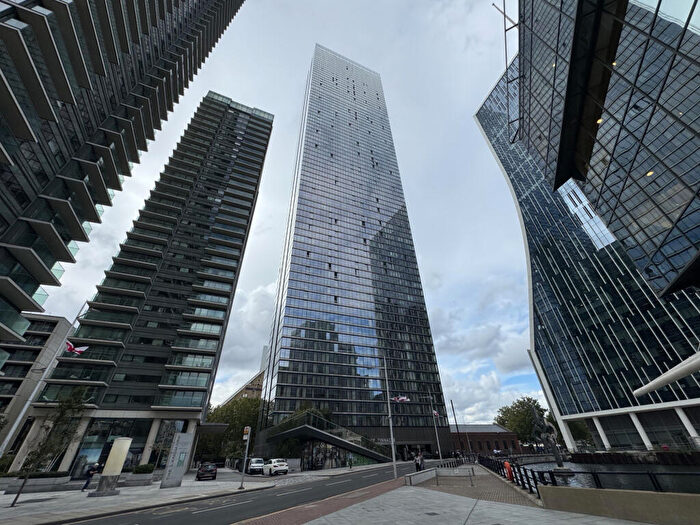 1 Bedroom Flat For Sale In Flat, Marsh Wall, Canary Wharf, London, E14