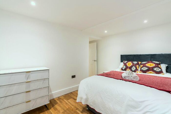 3 Bedroom Flat To Rent In Torriano Avenue, London, NW5