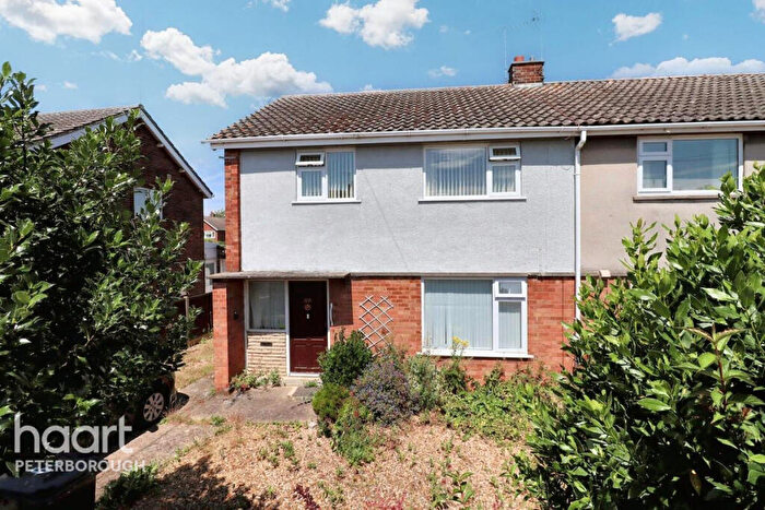 3 Bedroom Semi-Detached House For Sale In Helpston Road, Glinton, PE6