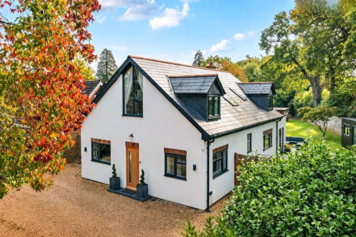 4 Bedroom Detached House For Sale In Burford Lea, Elstead, GU8