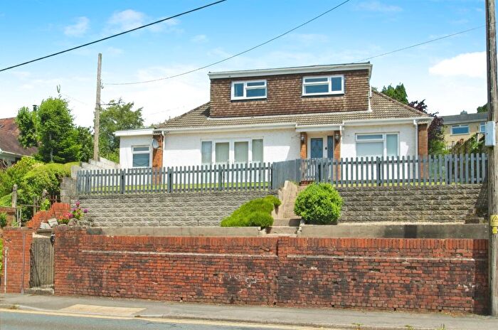 4 Bedroom Detached Bungalow For Sale In Heol Miskin, Pontyclun, CF72