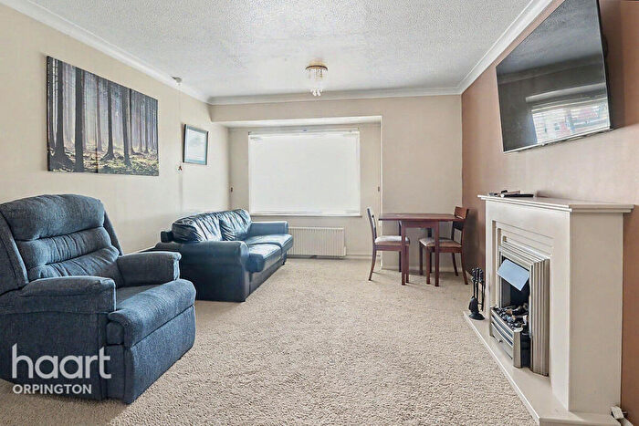 1 Bedroom Flat For Sale In Brantwood Way, Orpington, BR5