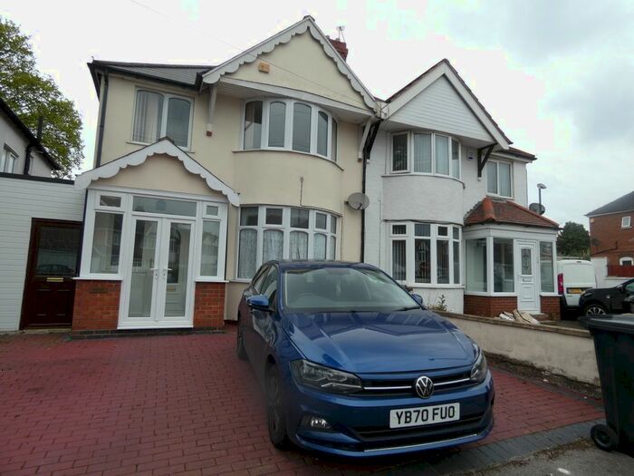 3 Bedroom Semi-Detached House To Rent In Sandy Hill Road, Solihull, B90