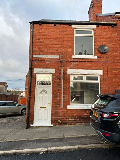 2 Bedroom End Of Terrace House To Rent In Sandringham Road, Crook, DL15