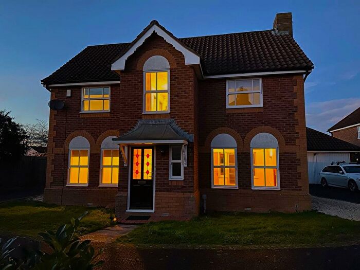 4 Bedroom Detached House To Rent In St. Quintin Park, Bathpool, Taunton, TA2