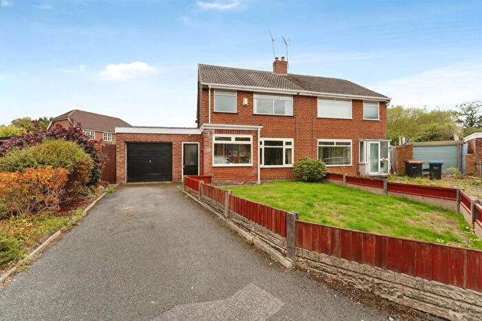 3 Bedroom Semi Detached House For Sale In Vale Gardens, Whitby, Ellesmere Port, CH65