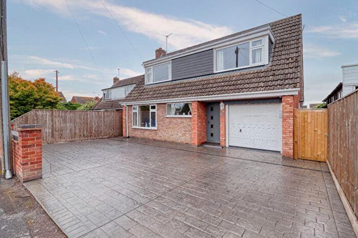 3 Bedroom Detached House For Sale In Danby Road, Messingham, DN17
