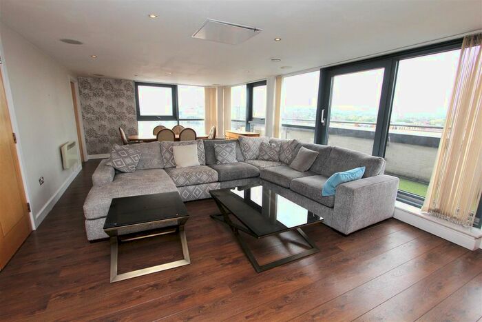 2 Bedroom Flat To Rent In Little Neville Street, Leeds, LS1