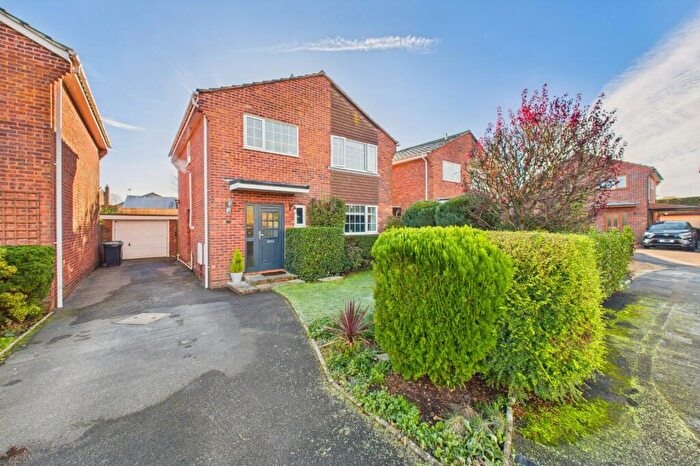 3 Bedroom Detached House For Sale In Stour View Gardens, Corfe Mullen, Wimborne, Dorset, BH21