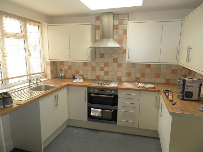 4 Bedroom Terraced House To Rent In Chelsea Park, Bristol, BS5