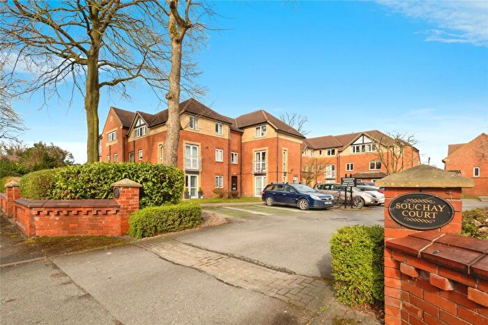 1 Bedroom Flat For Sale In Clothorn Road, Didsbury, Manchester, Greater Manchester, M20