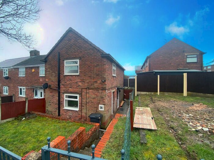 3 Bedroom Property To Rent In Henshaw Avenue, Ilkeston, DE7