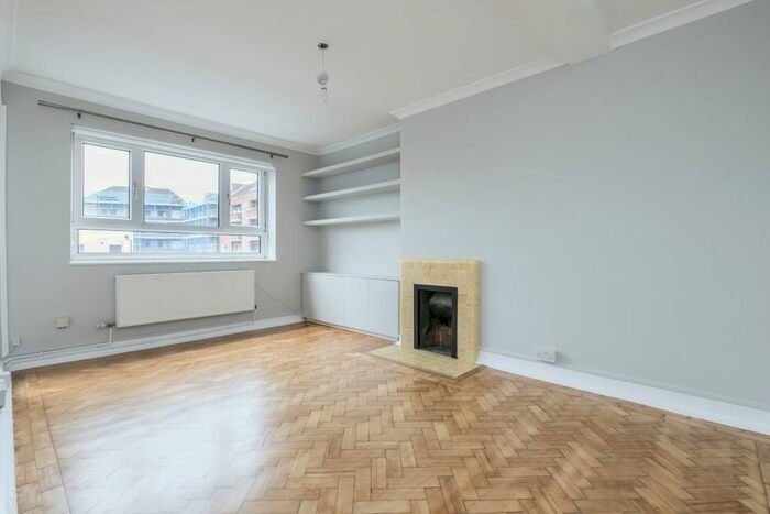 2 Bedroom Flat To Rent In Lordship Terrace, Stoke Newington, London, N16