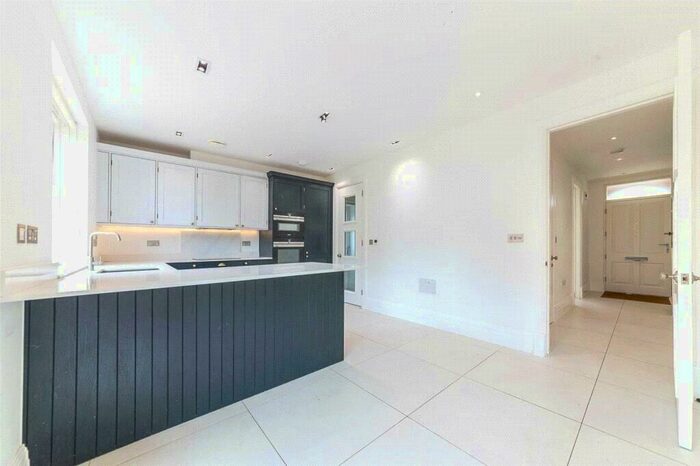 4 Bedroom Semi-Detached House To Rent In Sassoon Drive, Trent Park, Barnet, EN4