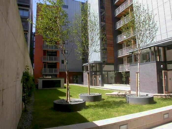 1 Bedroom Flat To Rent In Arundel Street, M15