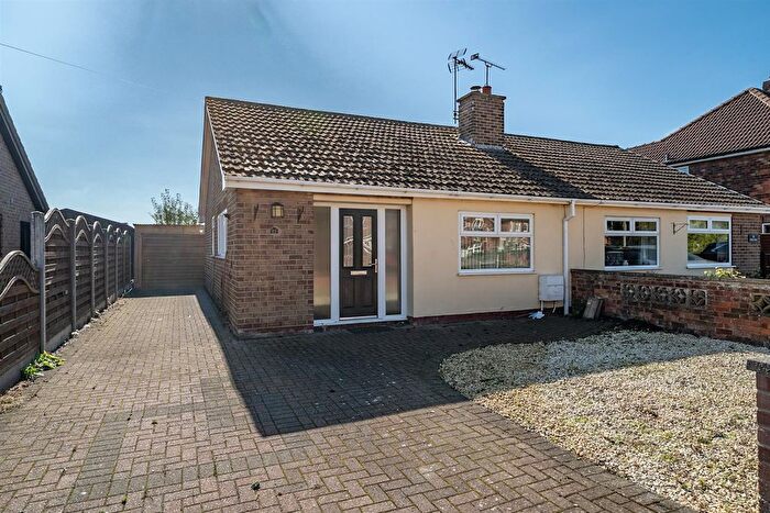 2 Bedroom Semi-Detached Bungalow For Sale In West Park, Selby, YO8