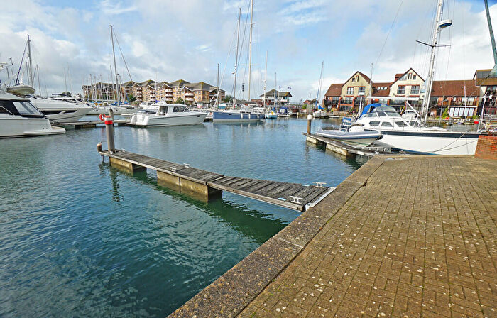 Garage / Parking To Rent In Newlyn Way Mooring, PO6