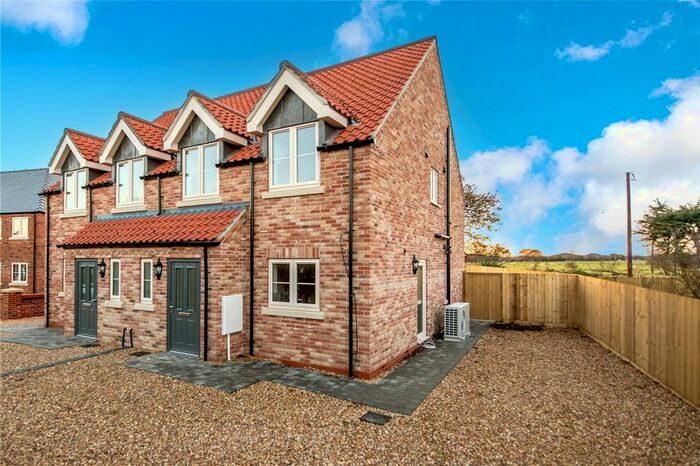 3 Bedroom Semi-Detached House For Sale In Laurel Grove, Silk Willoughby, Sleaford, Lincolnshire, NG34