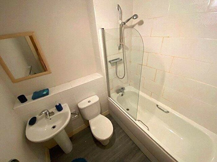 2 Bedroom Apartment To Rent In Slater House, Woden Street, Salford, M5