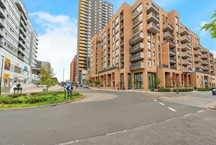 1 Bedroom Flat For Sale In Prince Regent Road, Hounslow, TW3