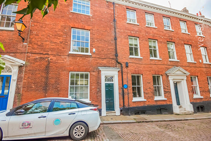 2 Bedroom Town House To Rent In Princes Street, Norwich, NR3