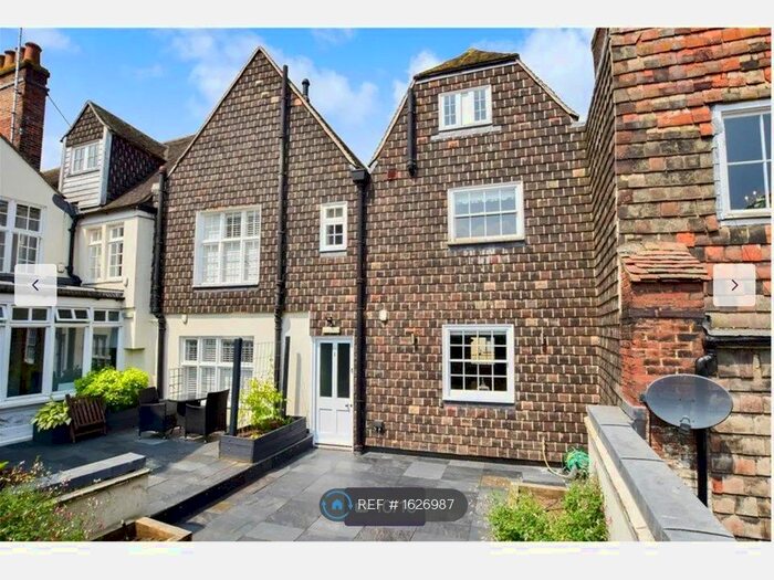 3 Bedroom Flat To Rent In Mercery Court, Canterbury, CT1