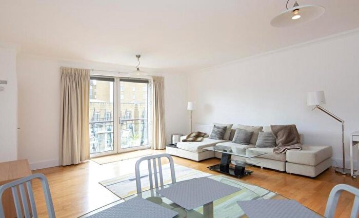2 Bedroom Apartment To Rent In Palgrave Gardens, Marylebone, London, NW1