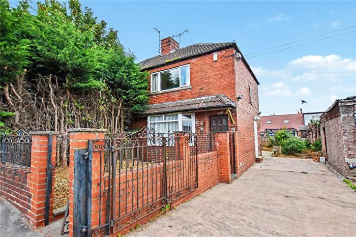 2 Bedroom Semi-Detached House For Sale In Spring Avenue, Gildersome, Morley, Leeds, LS27
