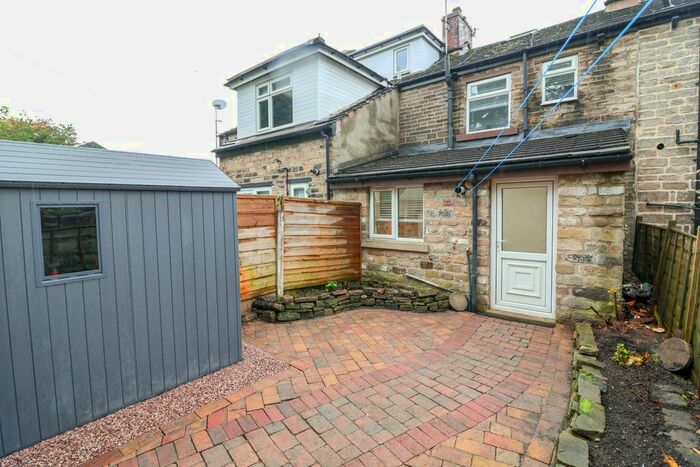 2 Bedroom Terraced House To Rent In High Street West, Glossop, SK13