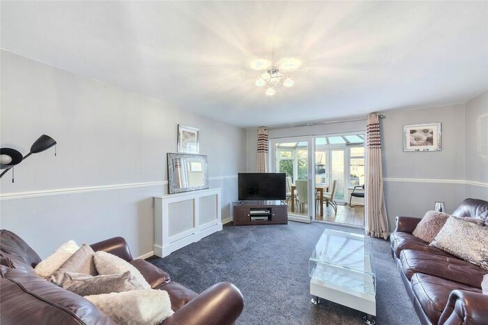 3 Bedroom End Of Terrace House To Rent In Lavender Road, London, SE16