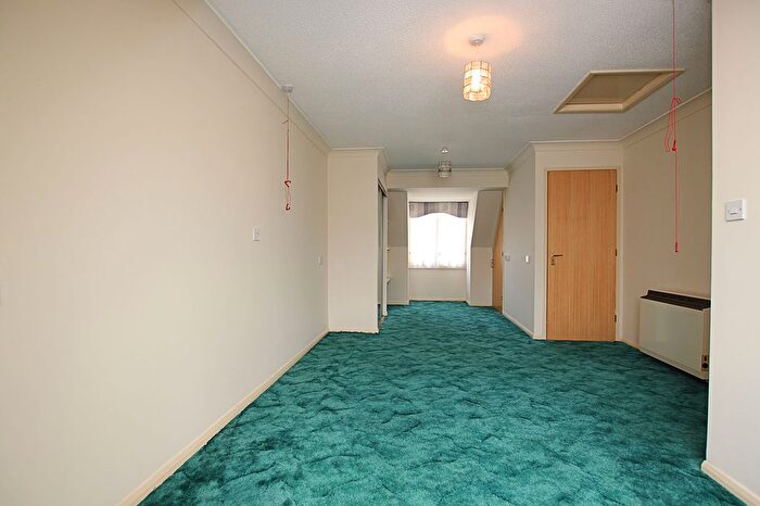 2 Bedroom End Of Terrace House To Rent In Ash Grove, Cambridge, CB25