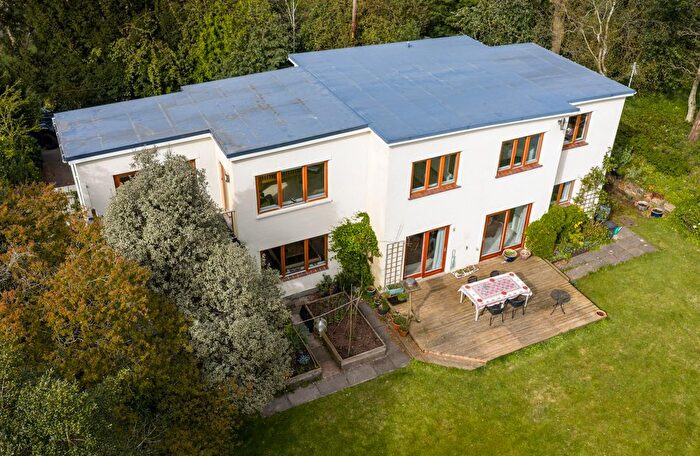 4 Bedroom Detached House For Sale In Penygraig, Llanbadarn Fawr, SY23