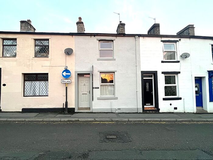 2 Bedroom Terraced House To Rent In Lowergate, Clitheroe, BB7