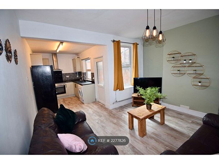 4 Bedroom Terraced House To Rent In Wolfa Street, Derby, DE22