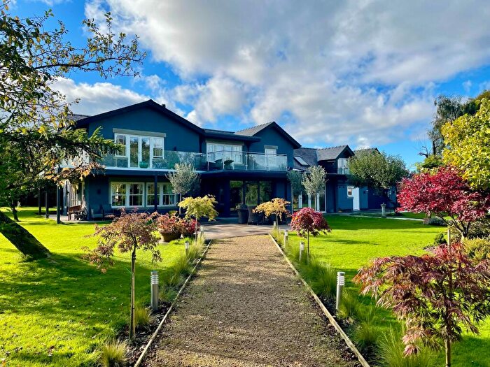 5 Bedroom Detached House For Sale In Expansive Grounds, Renovated Home, PR4