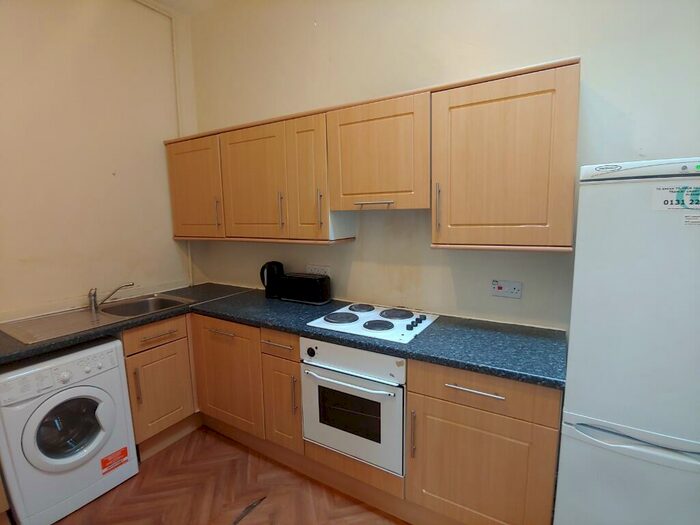 4 Bedroom Flat To Rent In Haymarket Terrace, West End, Edinburgh, EH12