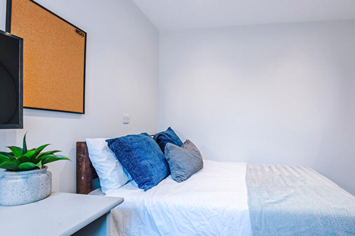1 Bedroom Terraced House To Rent In Saturn Grove, Salford, M6