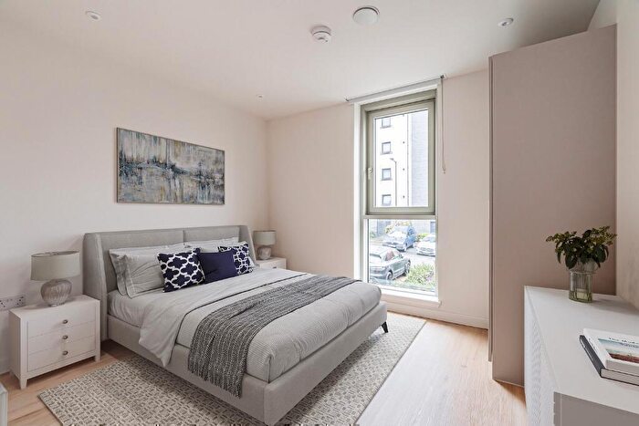 3 Bedroom House Of Multiple Occupation To Rent In PLATFORM_ In Edinburgh, EH6