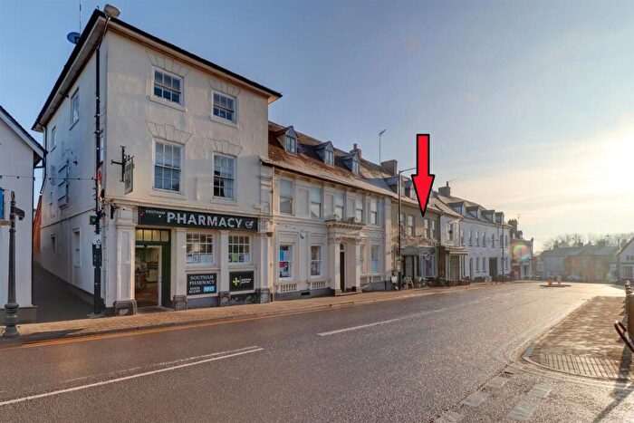 2 Bedroom Flat To Rent In Market Hill, Southam, CV47