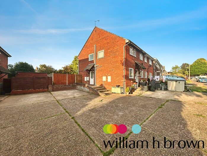 2 Bedroom Property To Rent In Redwood Close, Colchester, CO4