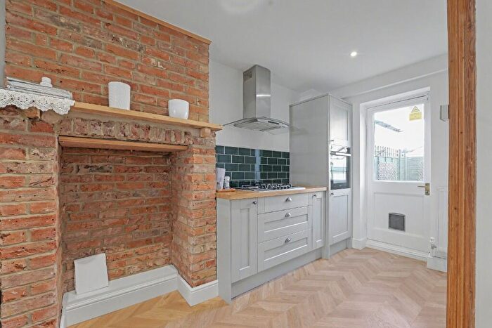 3 Bedroom Terraced House For Sale In Southover Road, Bognor Regis, PO21