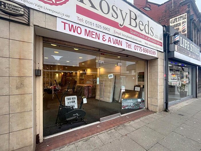 3 Bedroom Flat For Sale In Kozy Beds Retail + And Bed Flat, Walton Vale, Liverpool, Merseyside, L9