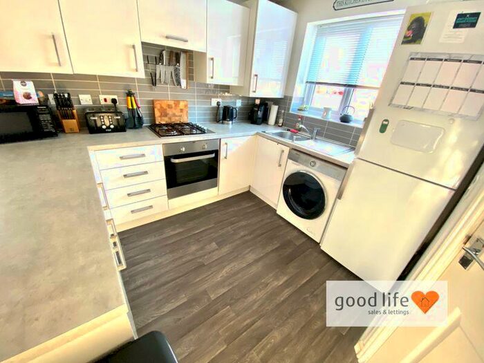 3 Bedroom Semi-Detached House For Sale In Fordfield Road, Ford Estate, Sunderland, SR4